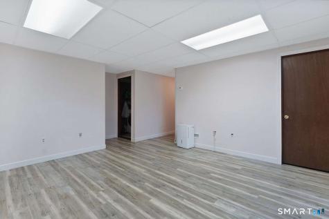 92 Spring Lane Suffield CT 06078