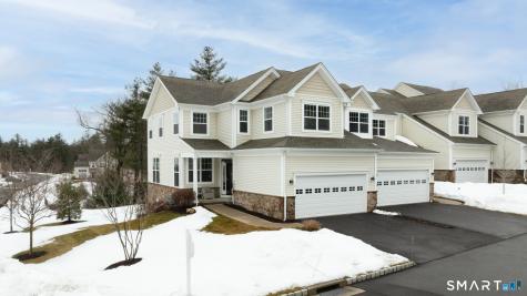 1 Arrowwood Court Middlebury CT 06762