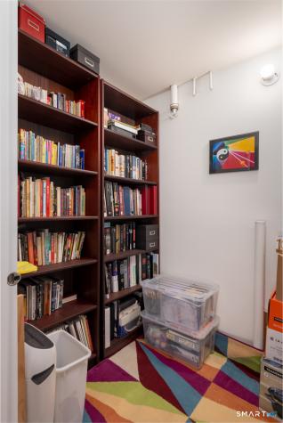 1 Arrowwood Court Middlebury CT 06762