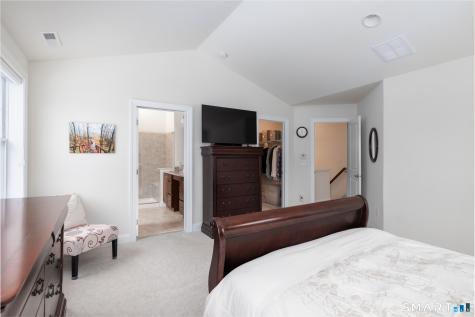 1 Arrowwood Court Middlebury CT 06762