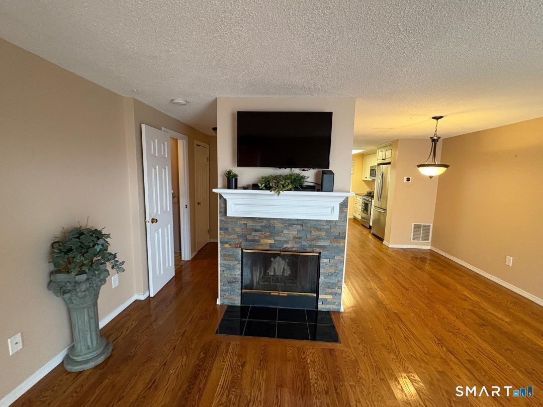 3227 East Main Street Waterbury CT 06705