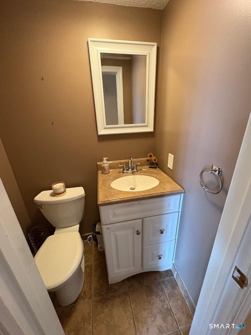 3227 East Main Street Waterbury CT 06705