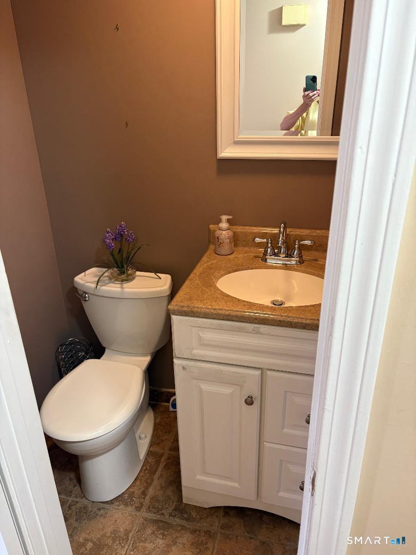 3227 East Main Street Waterbury CT 06705