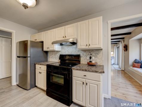 26 Forest Hill Drive Simsbury CT 06070