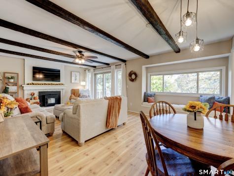 26 Forest Hill Drive Simsbury CT 06070
