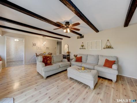 26 Forest Hill Drive Simsbury CT 06070