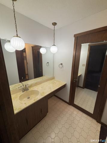 19 Hickory Hl Road Southington CT 06489