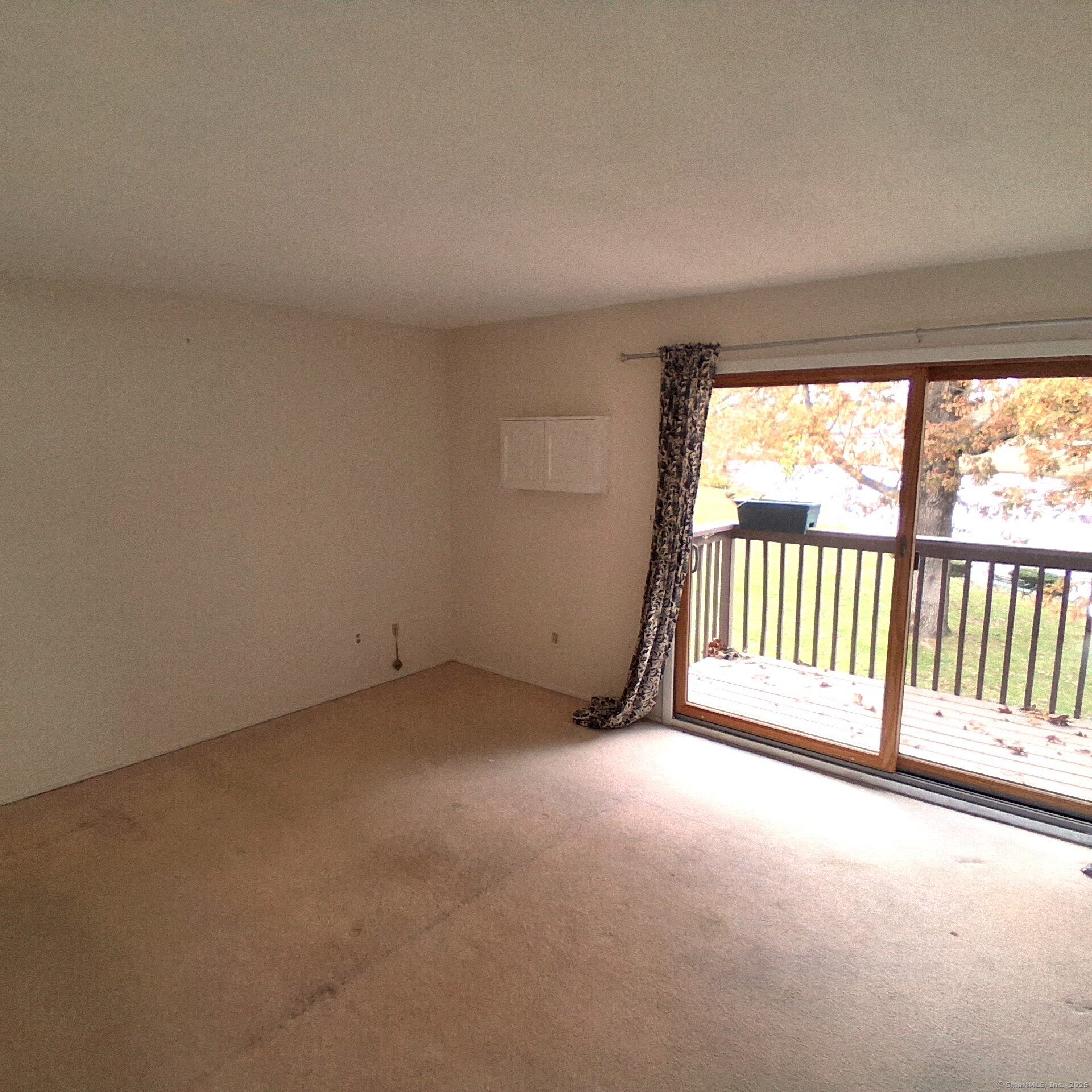 85 River Road Essex CT 06426