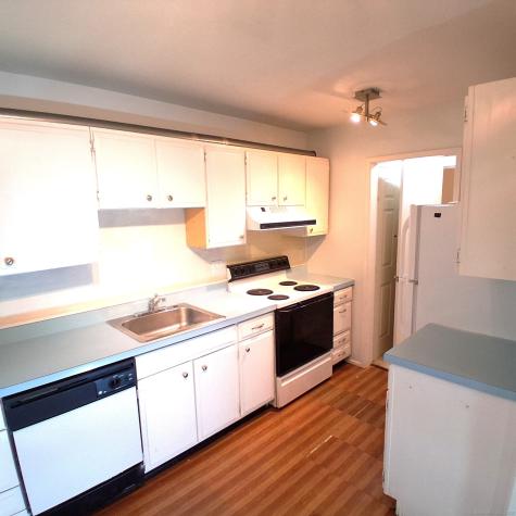 85 River Road Essex CT 06426