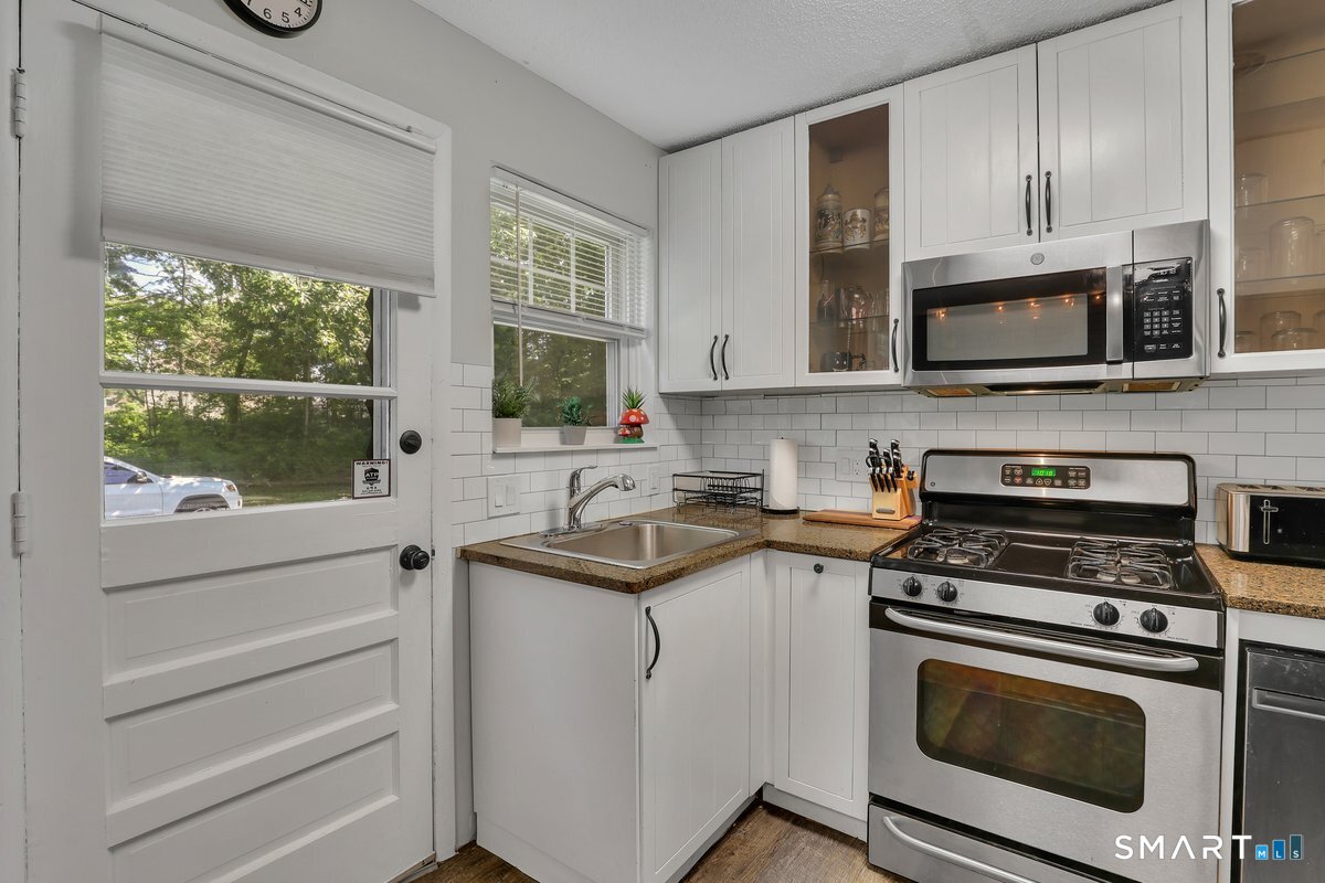 24 Woodward Avenue New Haven CT 06512