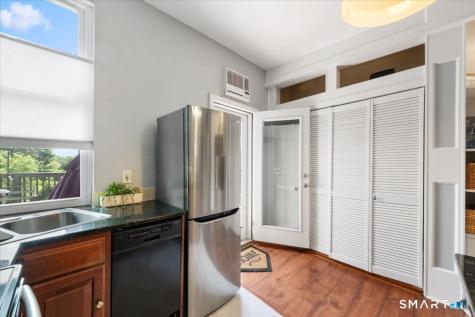 5 Hundley Court Stamford CT 06902