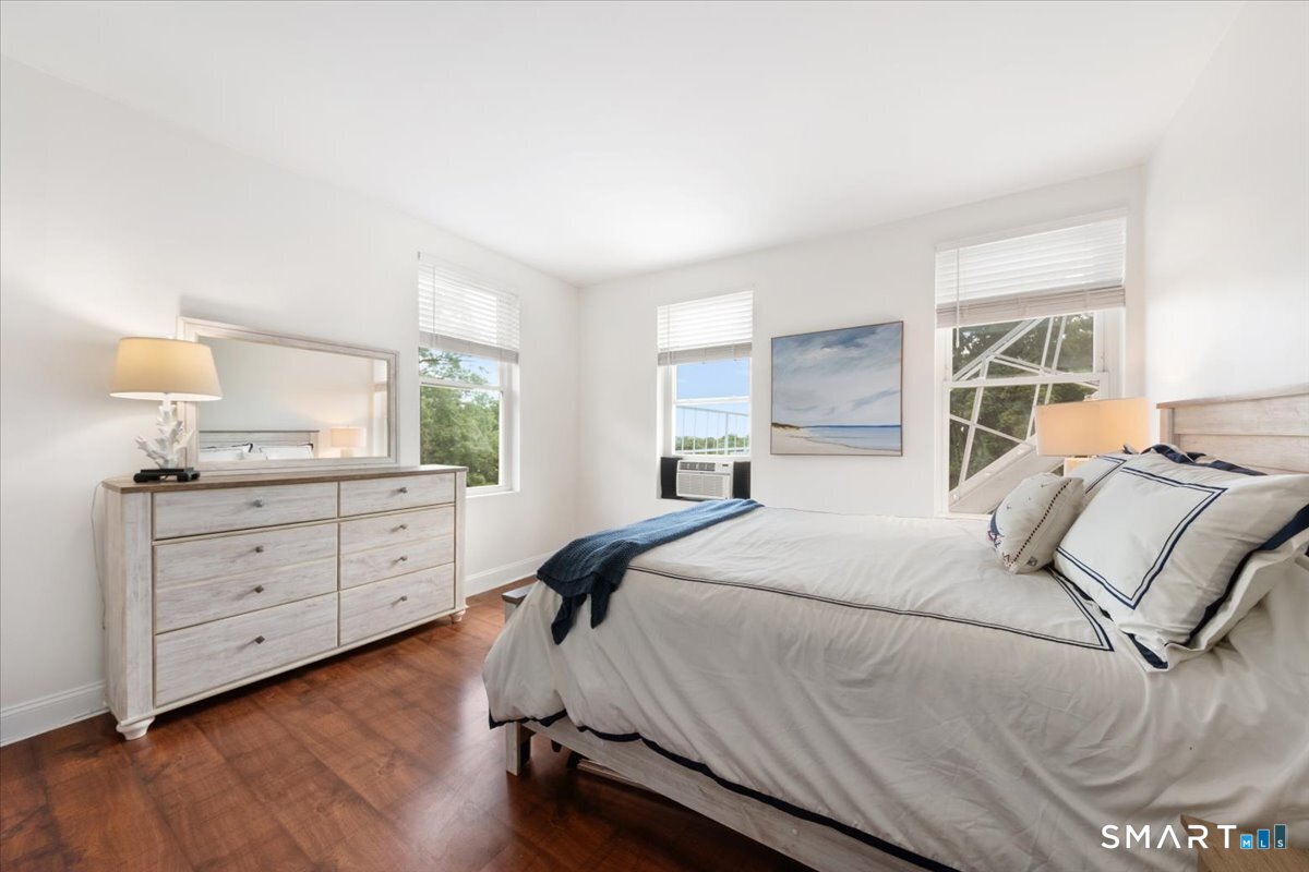 5 Hundley Court Stamford CT 06902