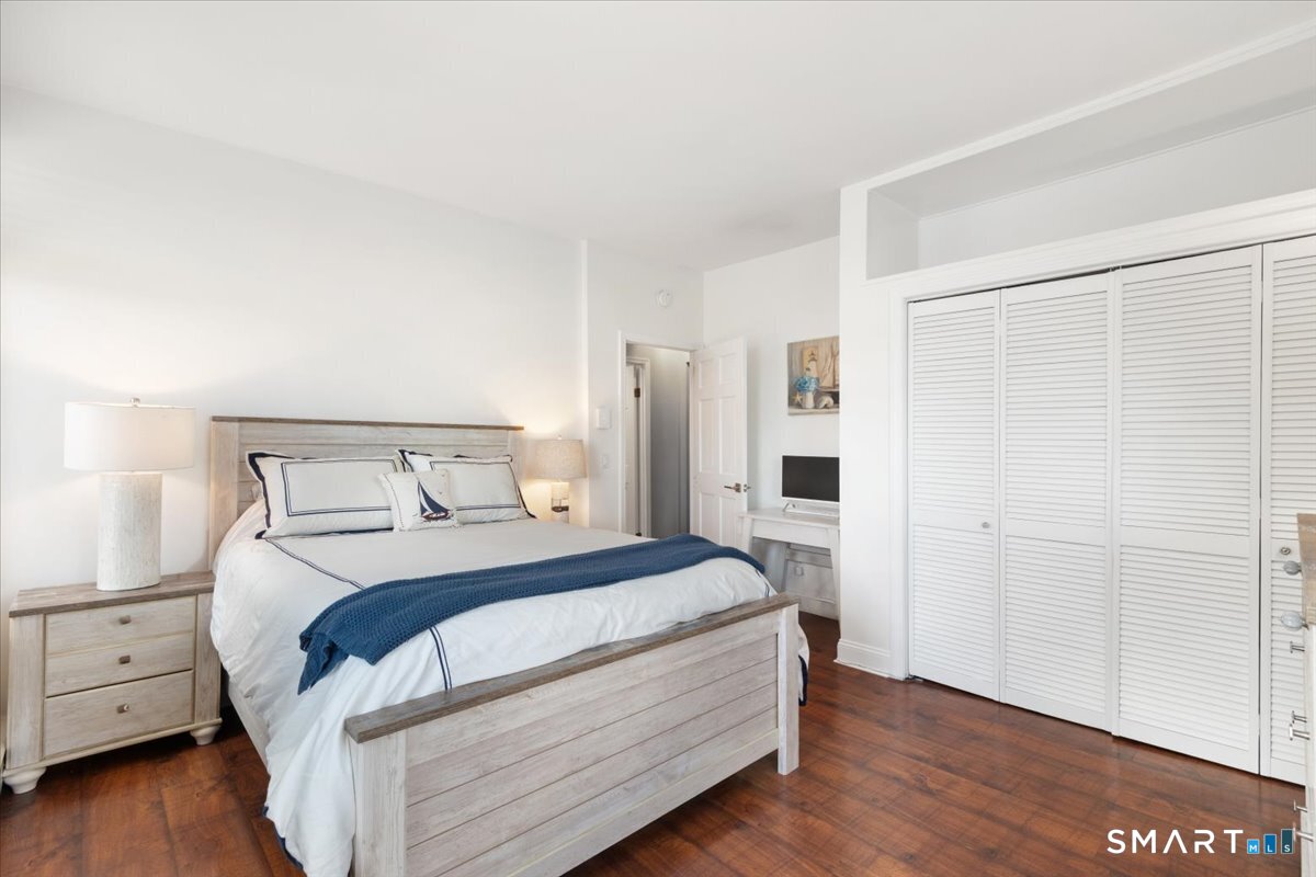 5 Hundley Court Stamford CT 06902
