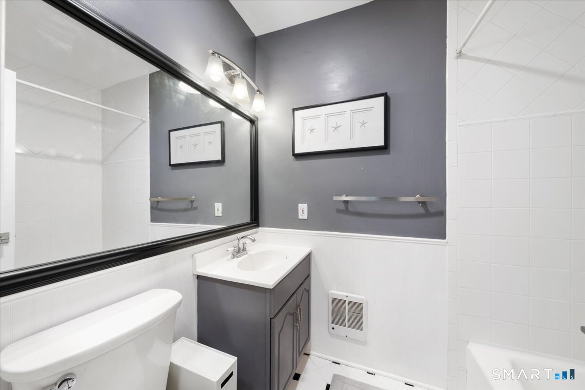 5 Hundley Court Stamford CT 06902