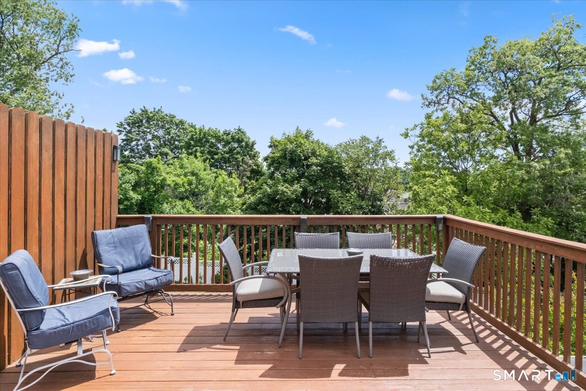 5 Hundley Court Stamford CT 06902