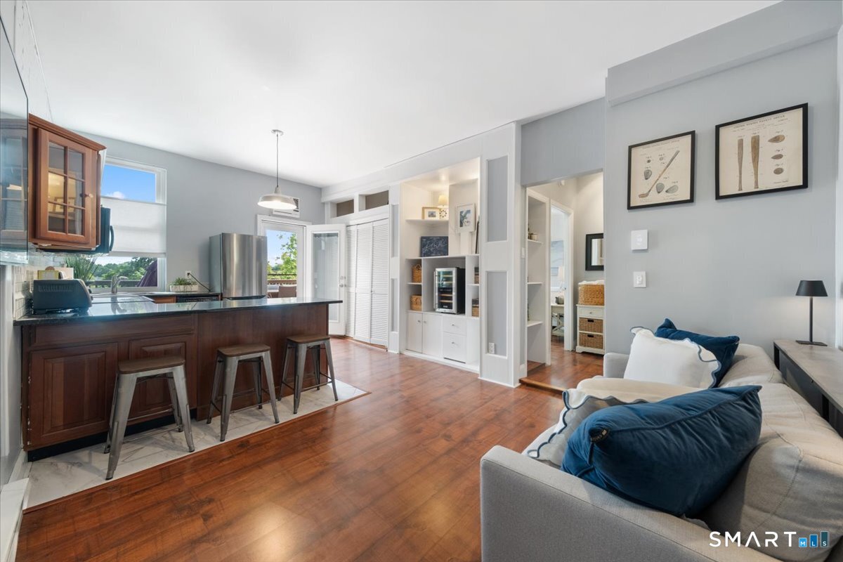 5 Hundley Court Stamford CT 06902