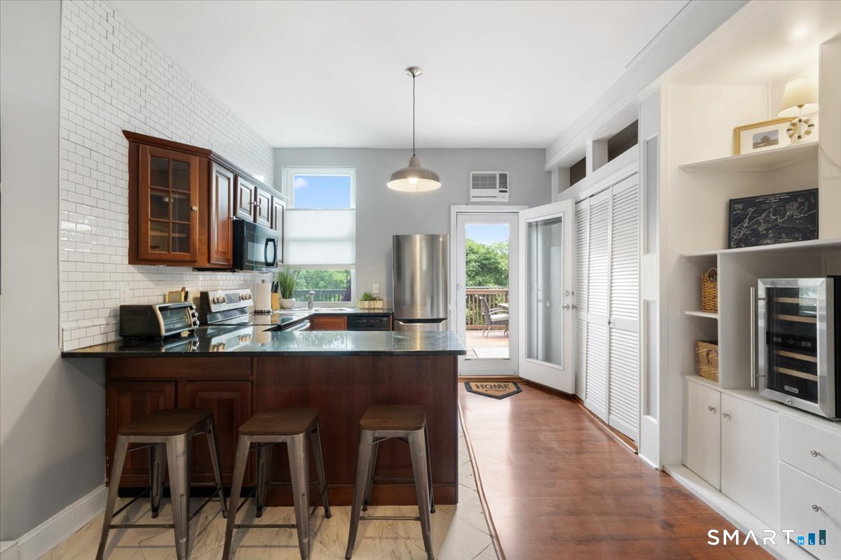 5 Hundley Court Stamford CT 06902