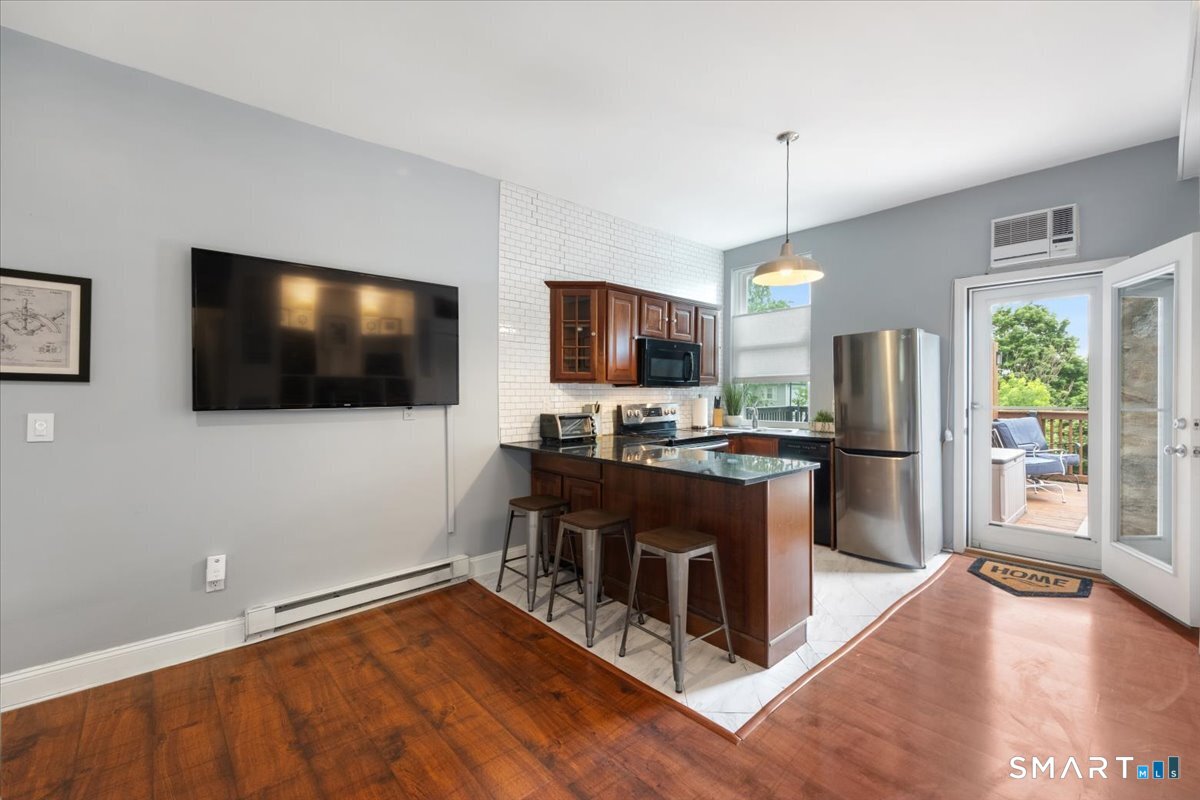 5 Hundley Court Stamford CT 06902