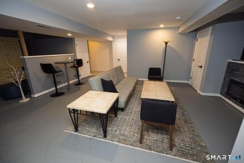40 Riverwalk Drive Simsbury CT 06089