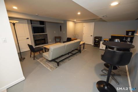 40 Riverwalk Drive Simsbury CT 06089