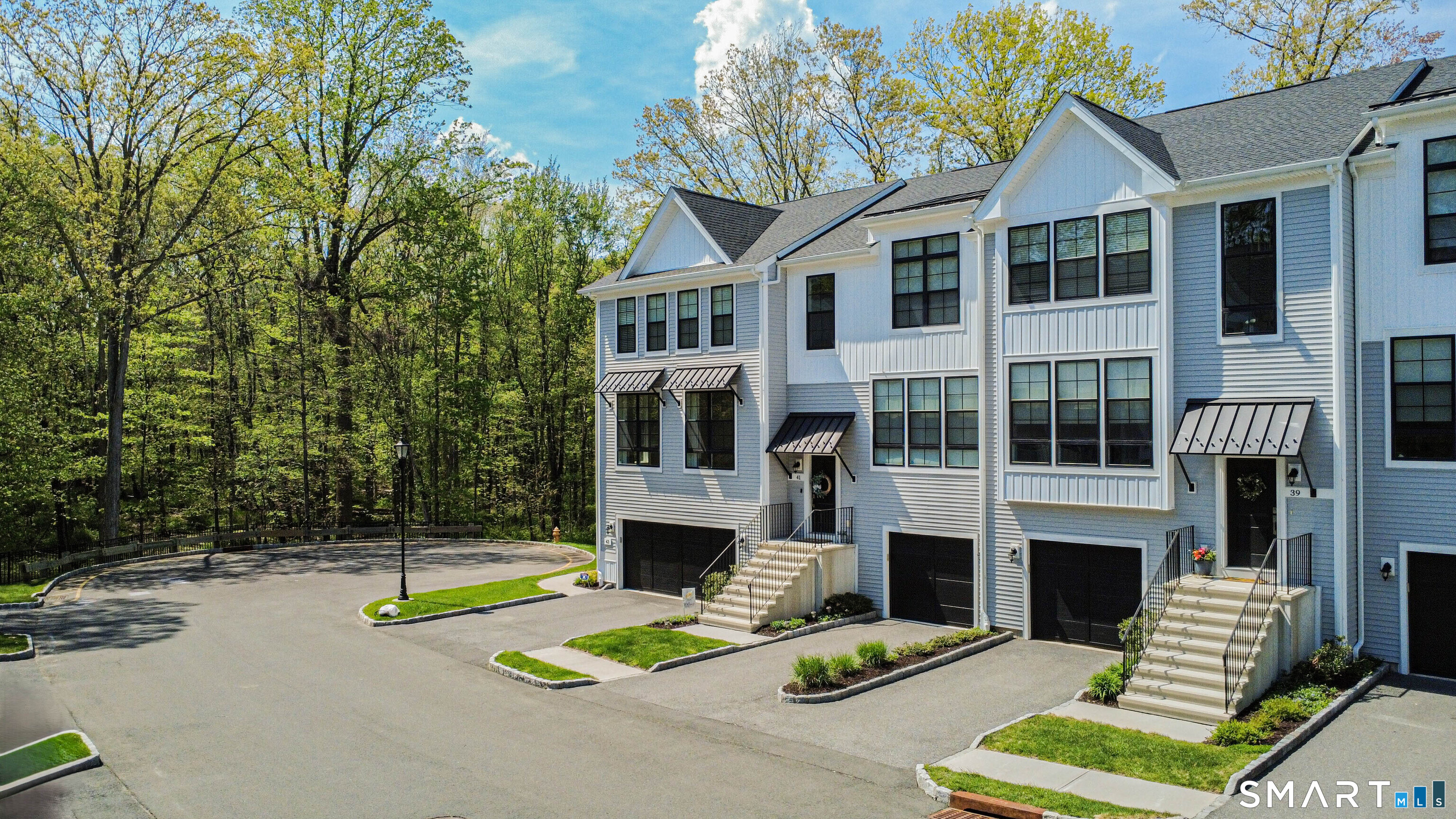 39 Brentwood Circle Danbury CT 06810