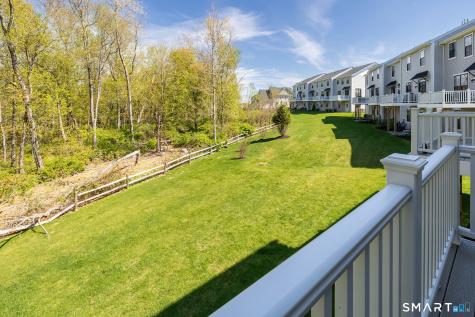 39 Brentwood Circle Danbury CT 06810