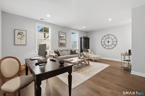 39 Brentwood Circle Danbury CT 06810