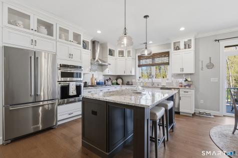 39 Brentwood Circle Danbury CT 06810