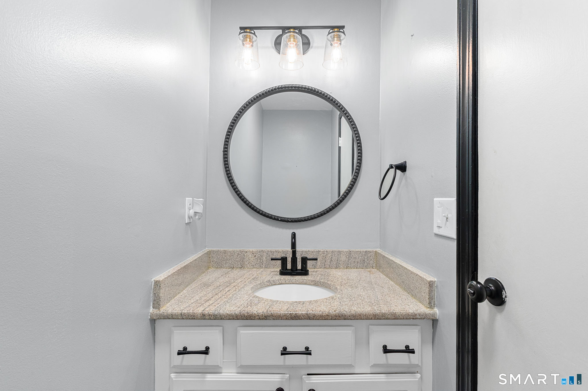 190 Tomlinson Avenue Plainville CT 06062