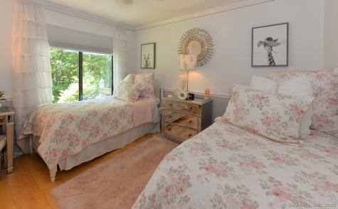 26 Heritage Crest Southbury CT 06488