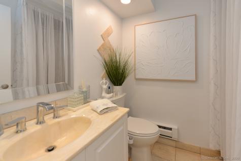 26 Heritage Crest Southbury CT 06488