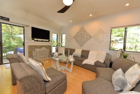 26 Heritage Crest Southbury CT 06488