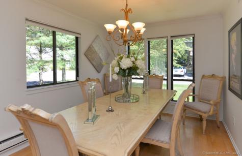 26 Heritage Crest Southbury CT 06488