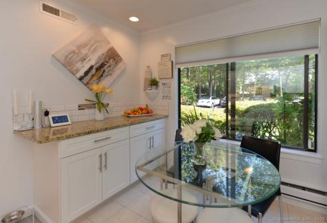 26 Heritage Crest Southbury CT 06488