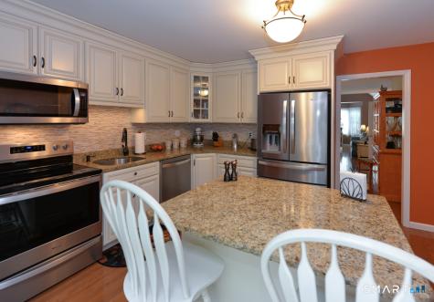 17 Woodbury Hill Woodbury CT 06798