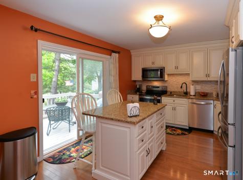 17 Woodbury Hill Woodbury CT 06798