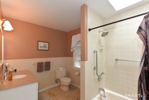 17 Woodbury Hill Woodbury CT 06798
