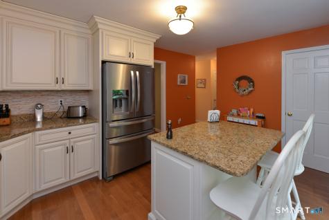 17 Woodbury Hill Woodbury CT 06798