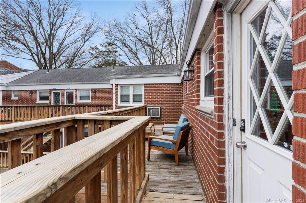 32 Courtland Avenue Stamford CT 06902