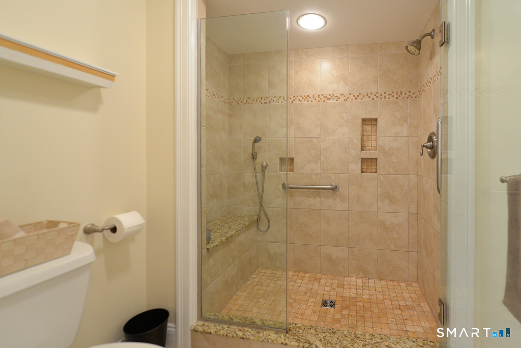 648 Heritage Village Southbury CT 06488