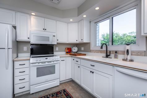 80 North Main Street Kent CT 06757