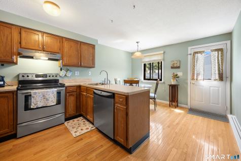 22 Heritage Woods Wallingford CT 06492