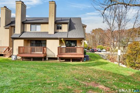 4 Avon Court Beacon Falls CT 06403