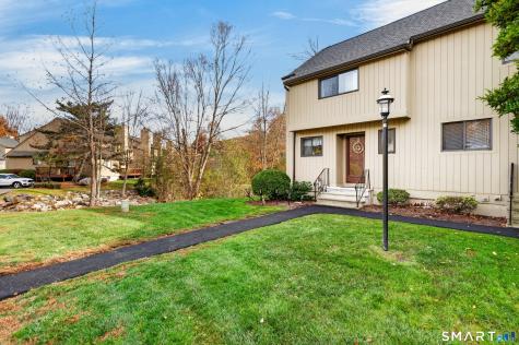 4 Avon Court Beacon Falls CT 06403