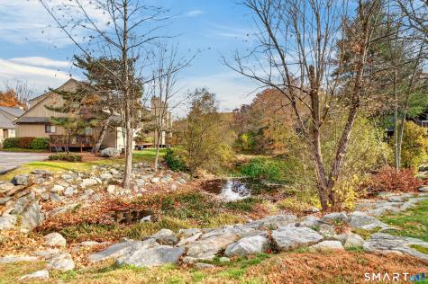 4 Avon Court Beacon Falls CT 06403