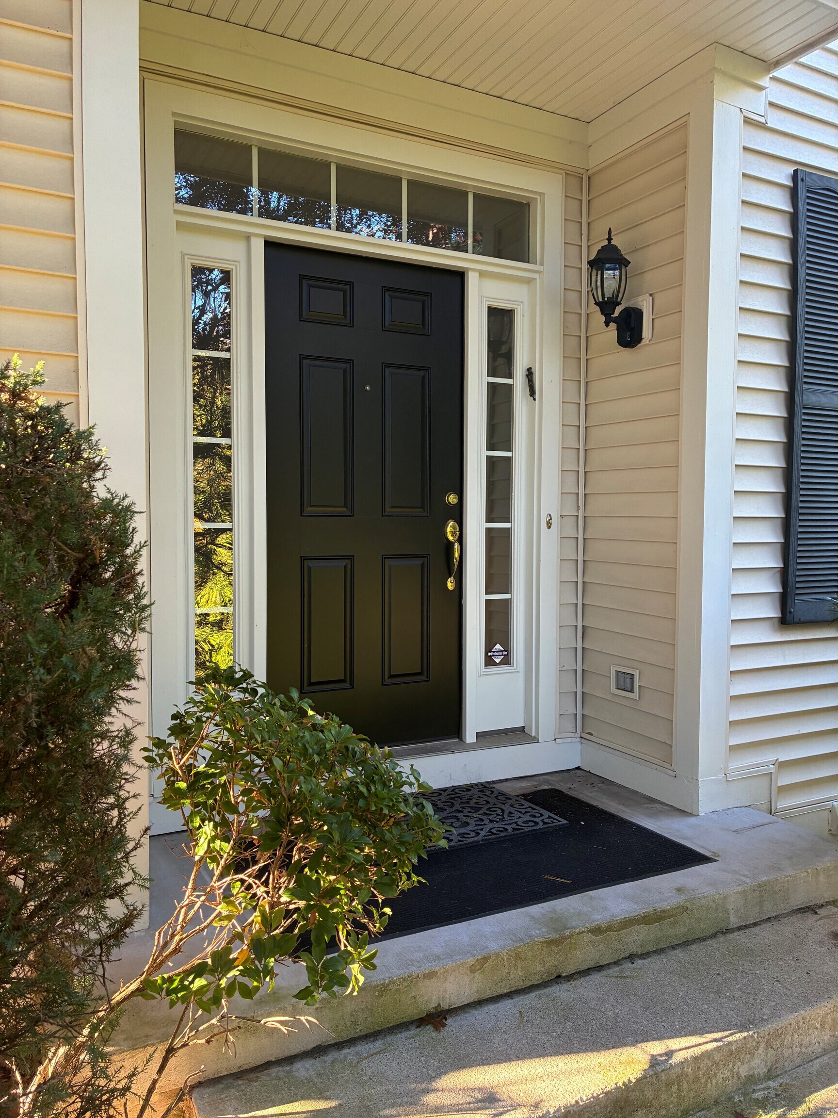 84 Goodwin Circle Hartford CT 06105