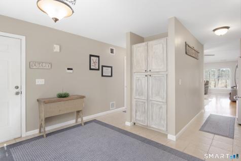 83 Perry Street Putnam CT 06260