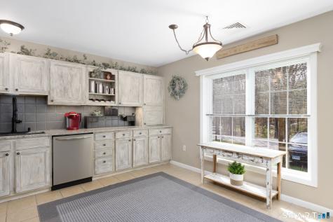 83 Perry Street Putnam CT 06260