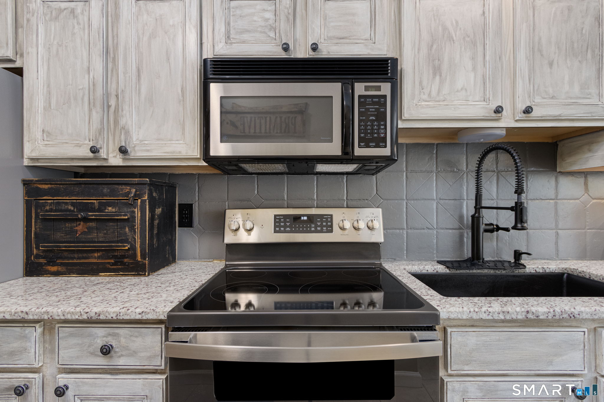83 Perry Street Putnam CT 06260