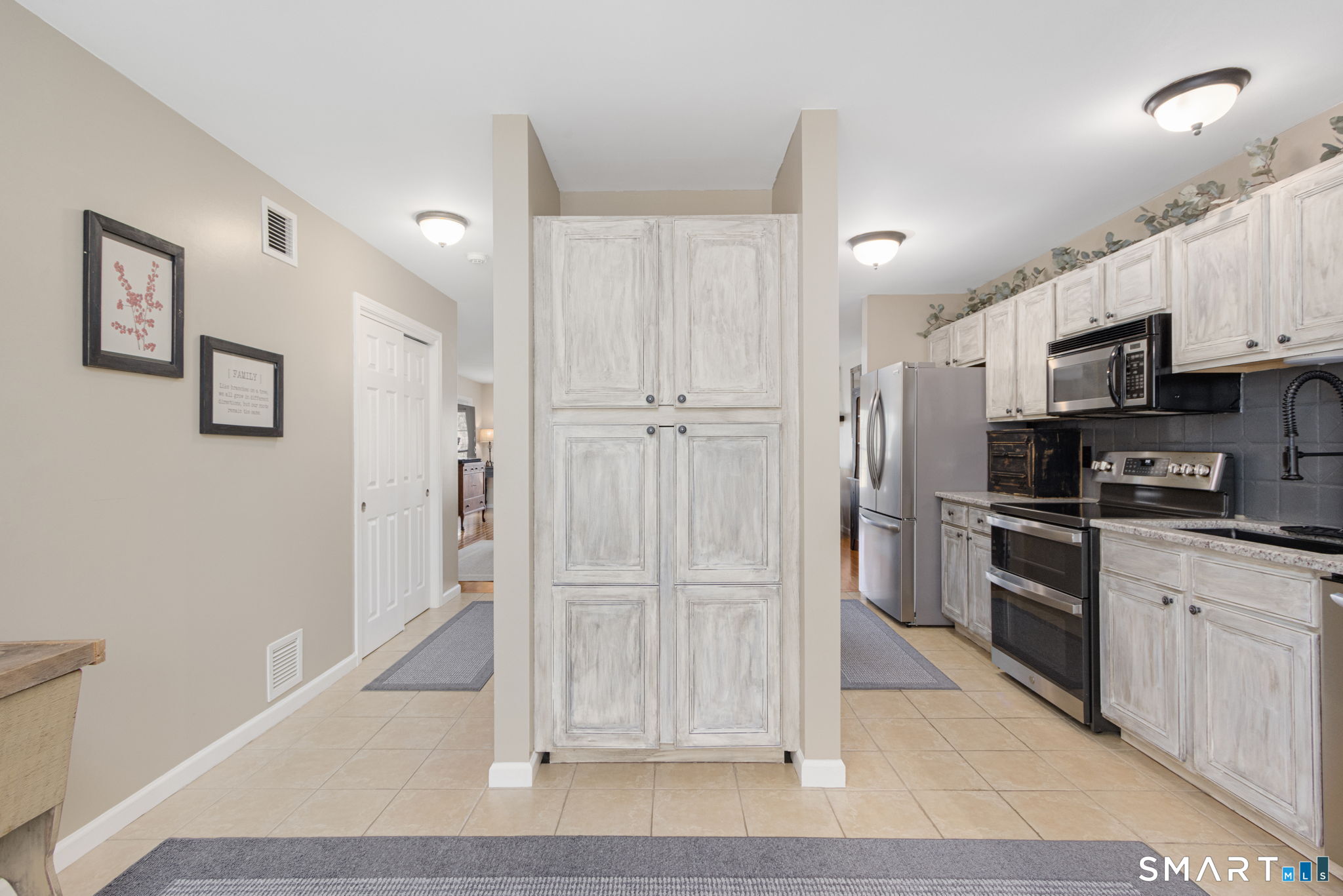 83 Perry Street Putnam CT 06260